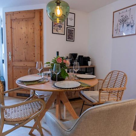 Cozy I Hochwertig Eingerichtet Netflix Parkplatz Nespresso Apartment Longkamp Bagian luar foto