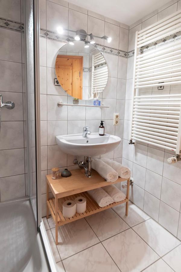 Cozy I Hochwertig Eingerichtet Netflix Parkplatz Nespresso Apartment Longkamp Bagian luar foto