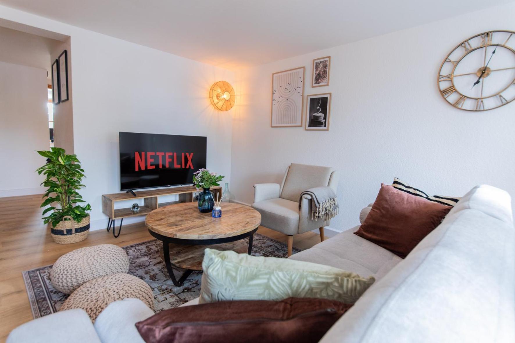 Cozy I Hochwertig Eingerichtet Netflix Parkplatz Nespresso Apartment Longkamp Bagian luar foto